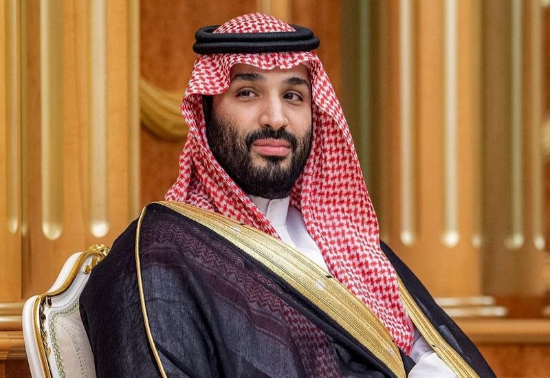بالفيديو | تواضع ولي العهد السعودي يشعل مواقع التواصل!